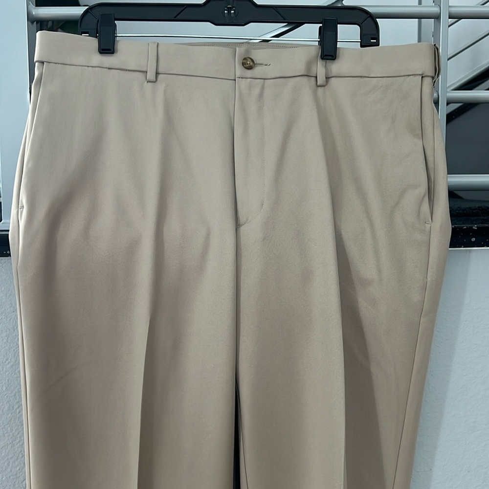 PGA Tour brand men’s golf pants size 36/32 NWOT